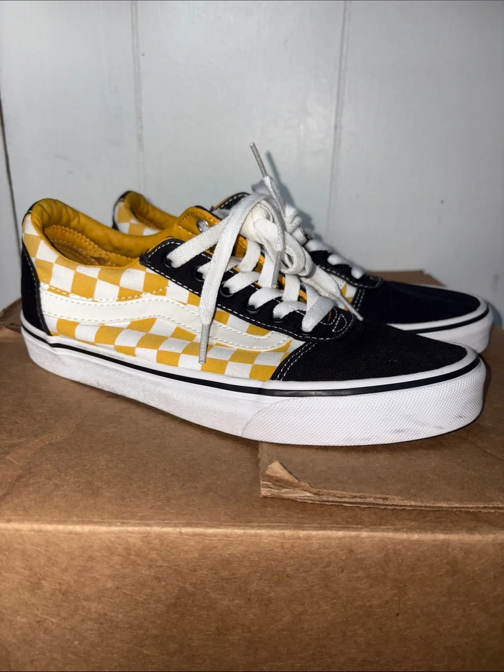 Vans Checkerboard Old Skool Sneakers size 7
